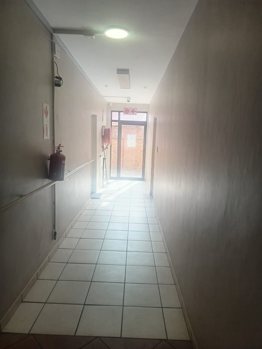 1 Bedroom Property for Sale in Minerva Gardens Northern Cape